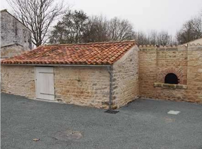 Le Four banal du Péré à Saint-Agnant (Petit patrimoine, Ancien Régime)