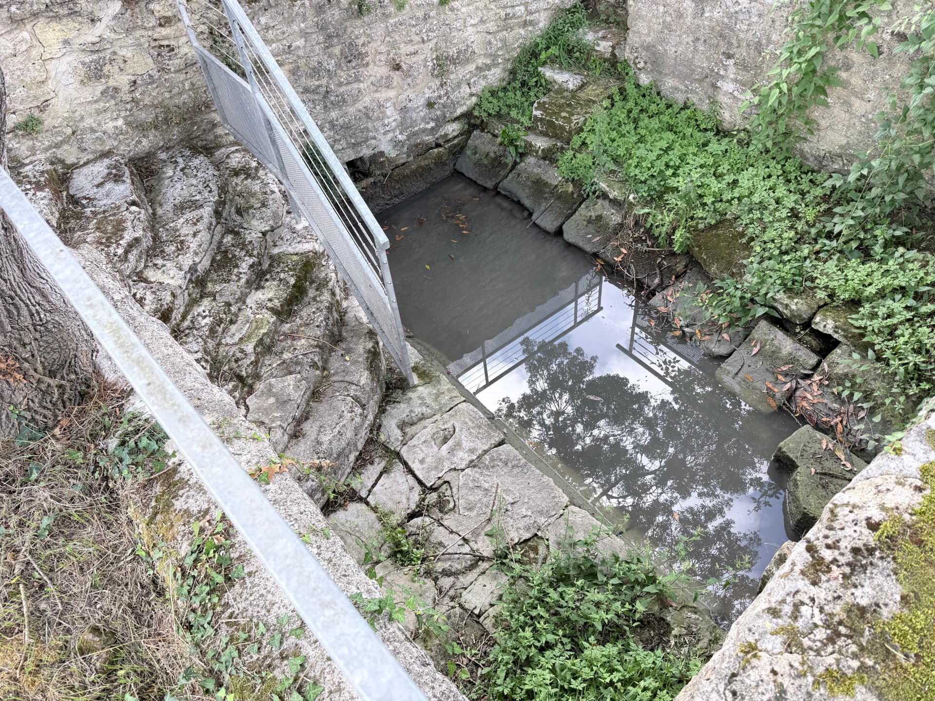 Fontaine-lavoir du Merzaud